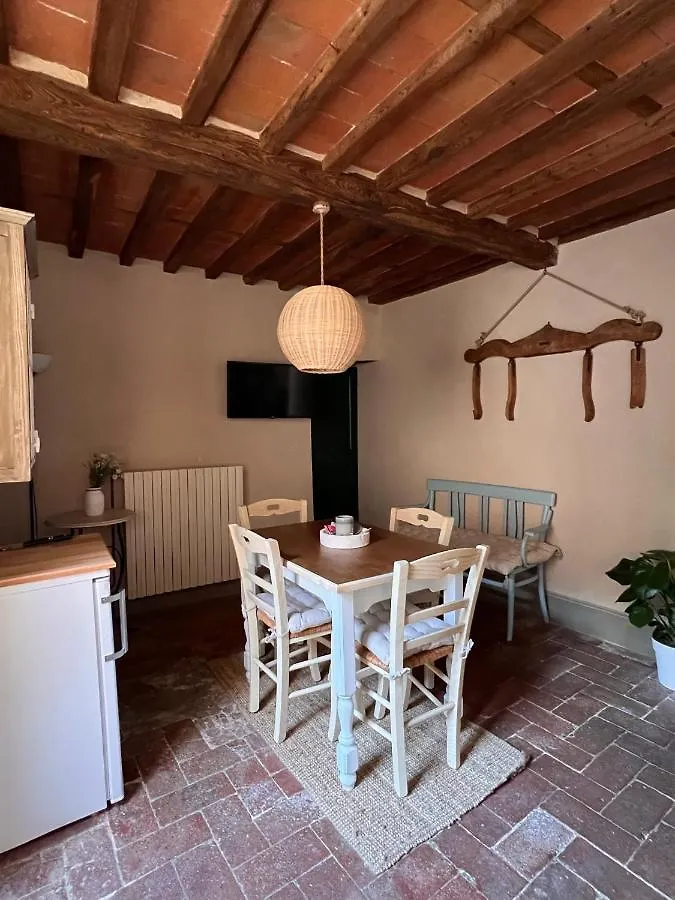 Borgo Al Canto Degli Alberi Lucca Italy