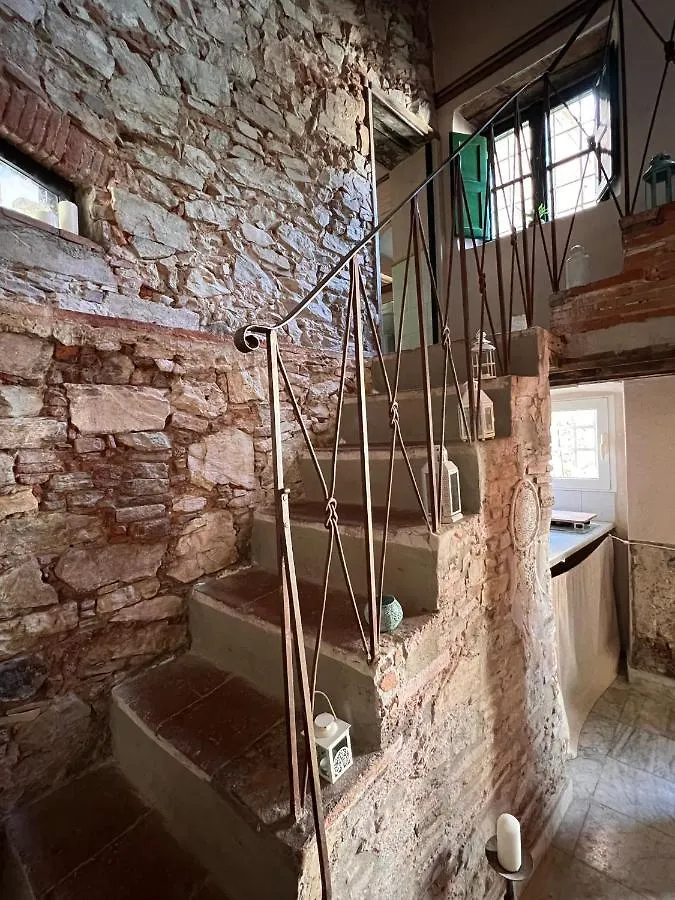 Apartment Borgo Al Canto Degli Alberi Lucca Italy