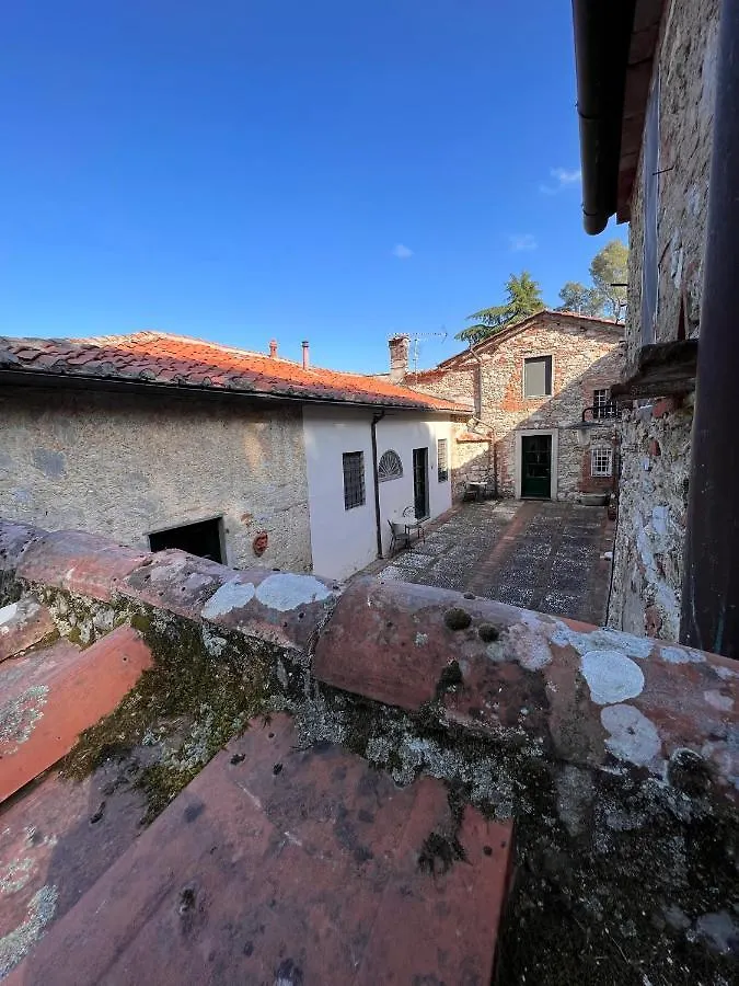 Borgo Al Canto Degli Alberi Lucca Italy